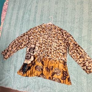 Chicos Floral and Leopard Print Blouse Size 3 (XL)​